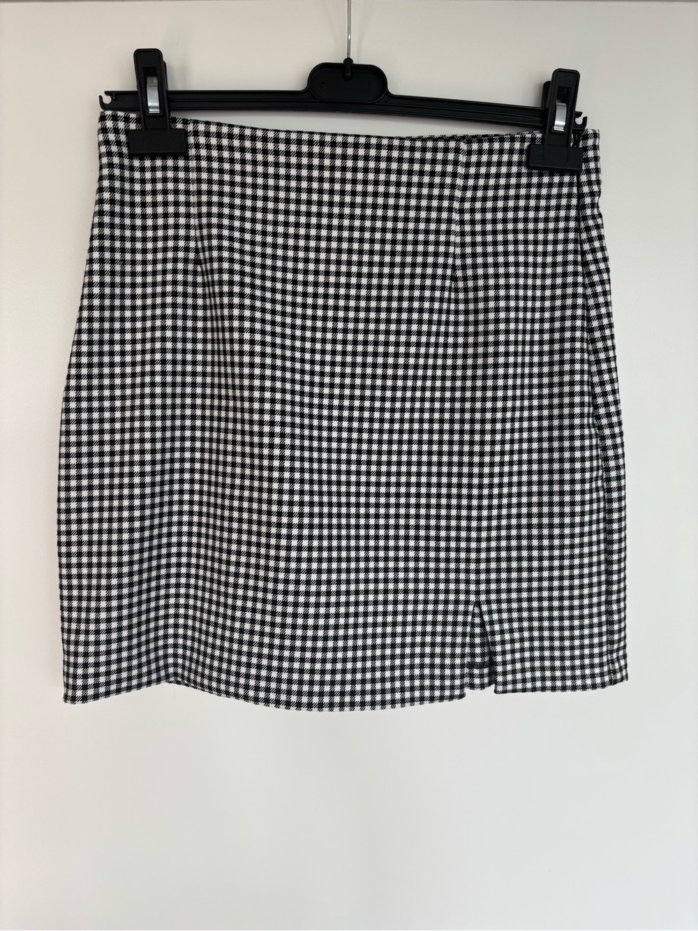 Dynamite 14” Waist Classic Gingham Mini Skirt, Black/White, Size Small.